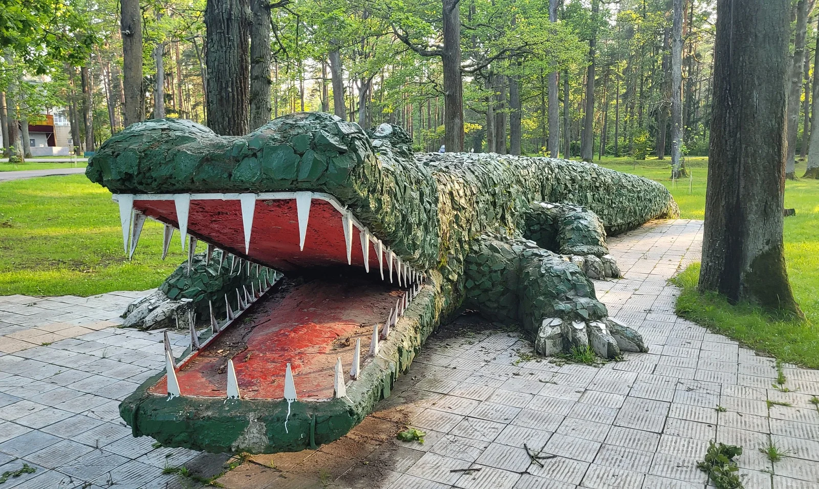 Санаторий Шинник, крокодил