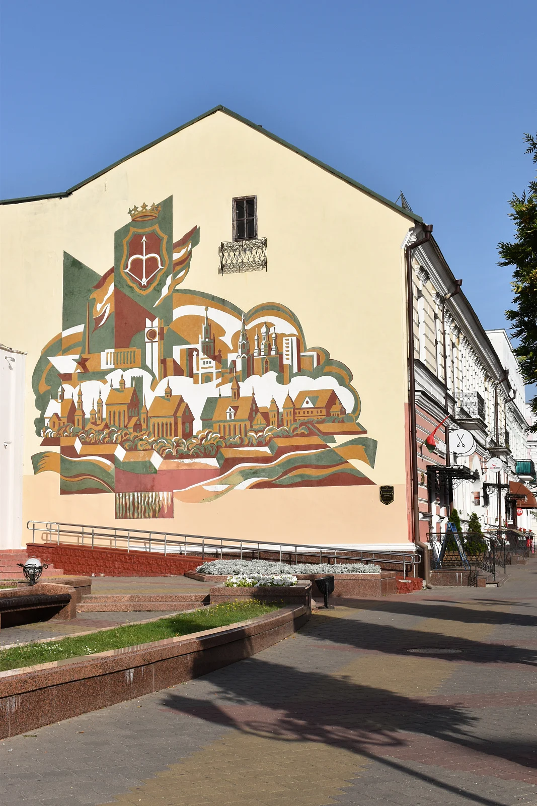 Сграффито "История города"