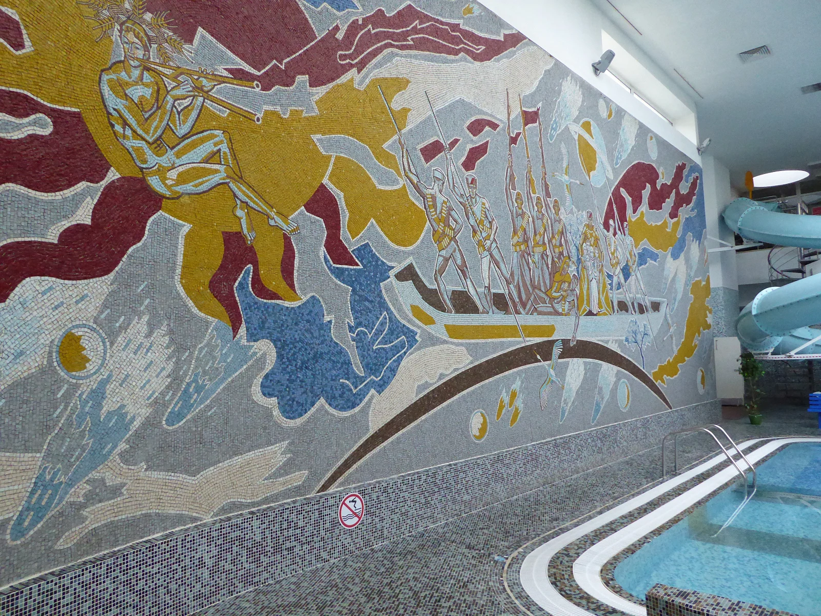 Мозаика в бассейне, керамические панно, гобелен, гостиница "Беларусь"