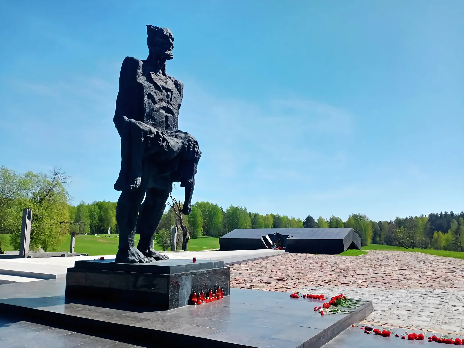 Мемориальный комплекс «Хатынь»