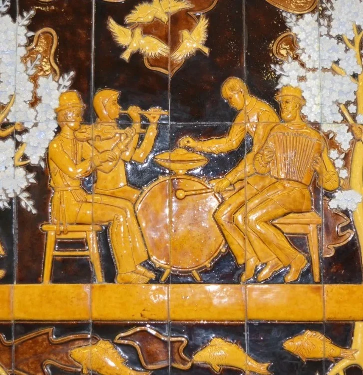 Мозаика в бассейне, керамические панно, гобелен, гостиница "Беларусь"