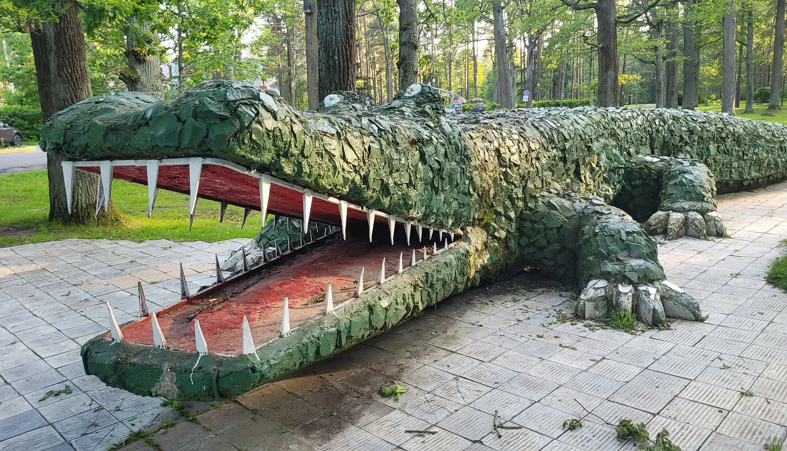 Санаторий Шинник, крокодил