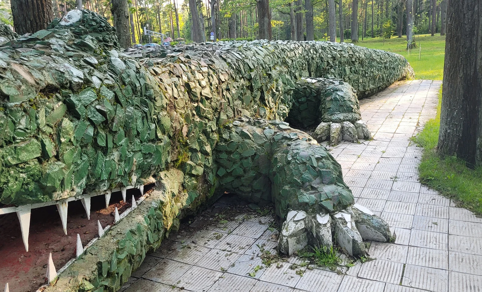 Санаторий Шинник, крокодил